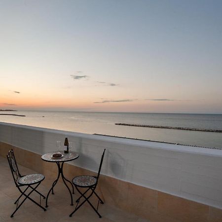 Tramonto Sul Mare Bari Apartment Near The Airport Eksteriør bilde
